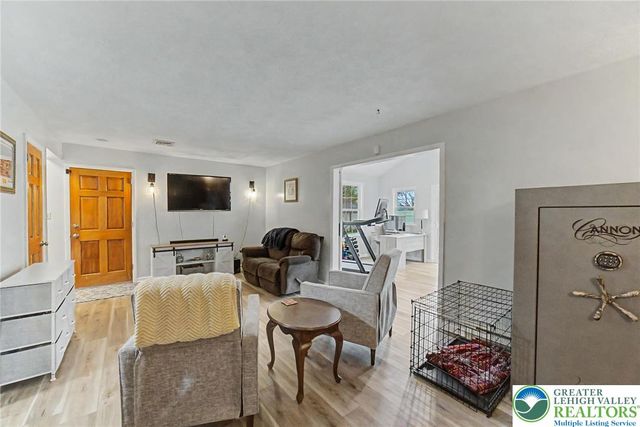 2384 James Drive, South Whitehall Twp, PA 18104