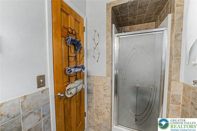 2384 James Drive, South Whitehall Twp, PA 18104