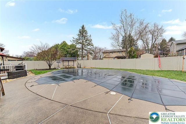 2384 James Drive, South Whitehall Twp, PA 18104