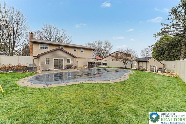 2384 James Drive, South Whitehall Twp, PA 18104