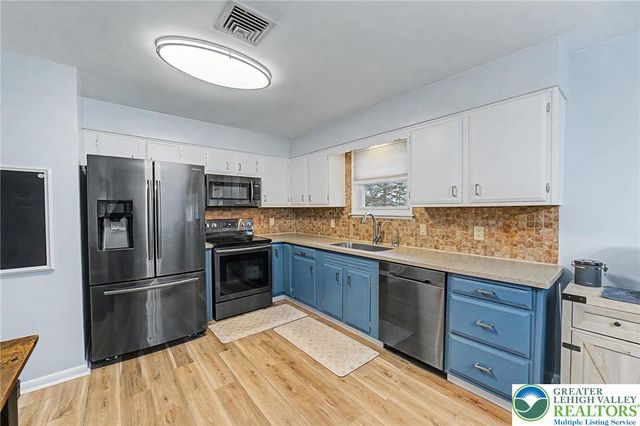 2384 James Drive, South Whitehall Twp, PA 18104