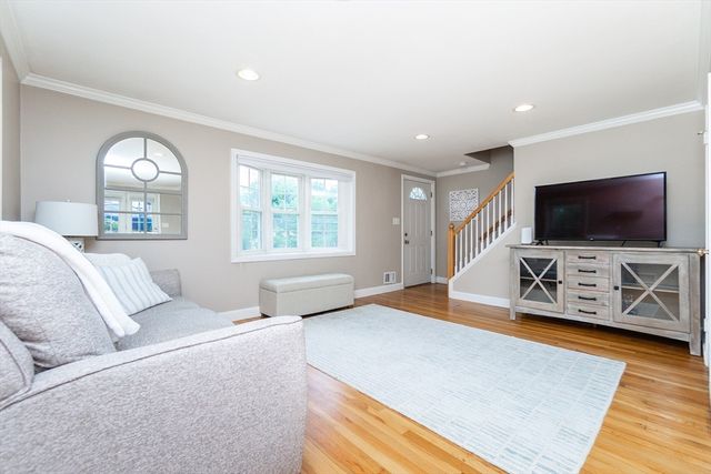 9 Bow St 9, Arlington, MA 02474