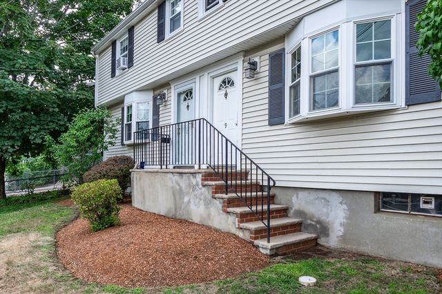 9 Bow St 9, Arlington, MA 02474