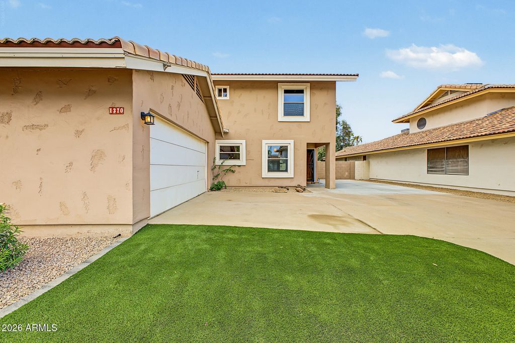 1370 W ELGIN Street, Chandler, AZ 85224 — photo 3
