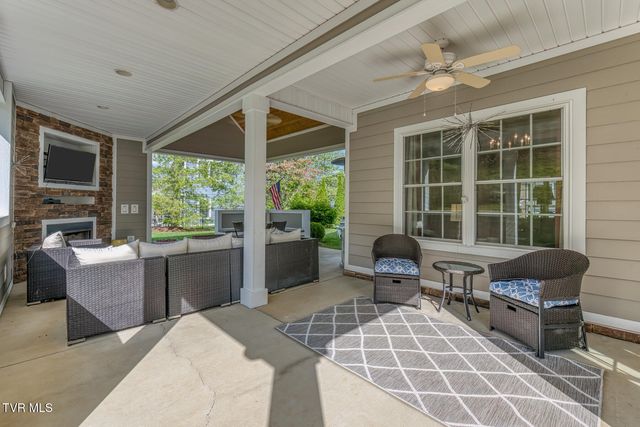 2416 Edinburgh Channel Road, Kingsport, TN 37664