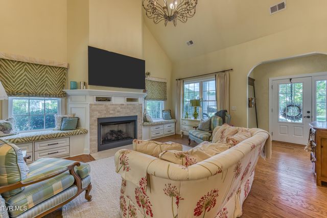 2416 Edinburgh Channel Road, Kingsport, TN 37664