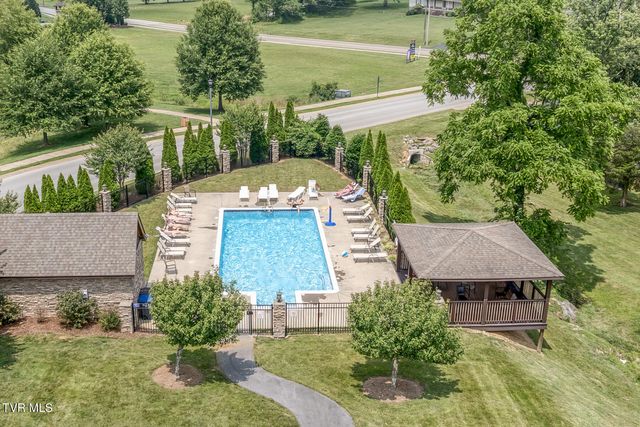 2416 Edinburgh Channel Road, Kingsport, TN 37664
