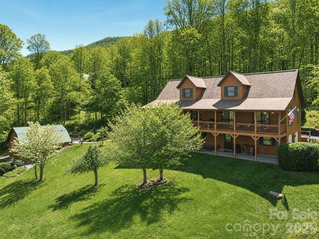 89 Stump Lane, Maggie Valley, NC 28751