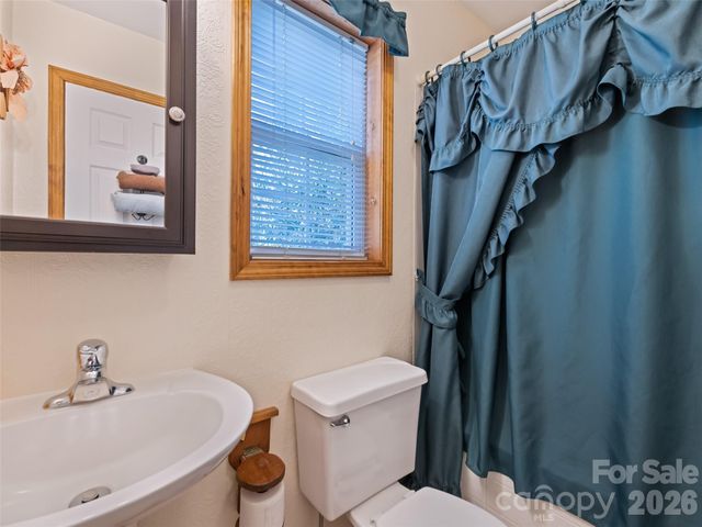 89 Stump Lane, Maggie Valley, NC 28751