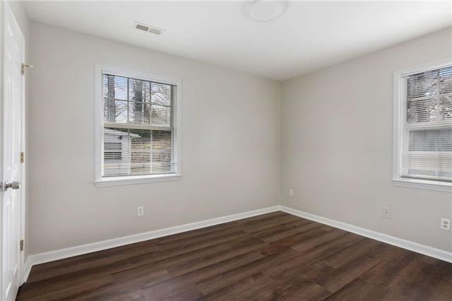 1396 Kennesaw NW Drive B, Atlanta, GA 30318