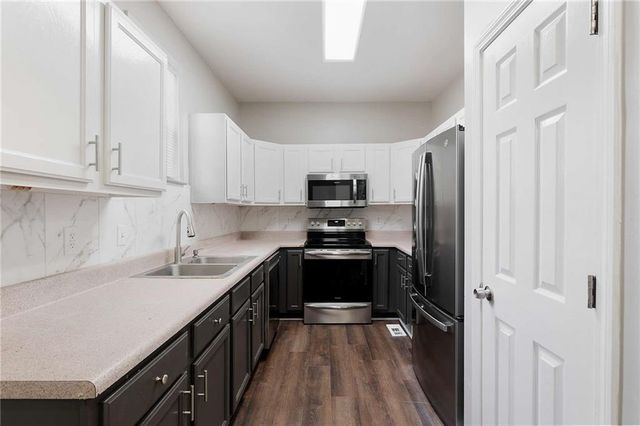 1396 Kennesaw NW Drive B, Atlanta, GA 30318