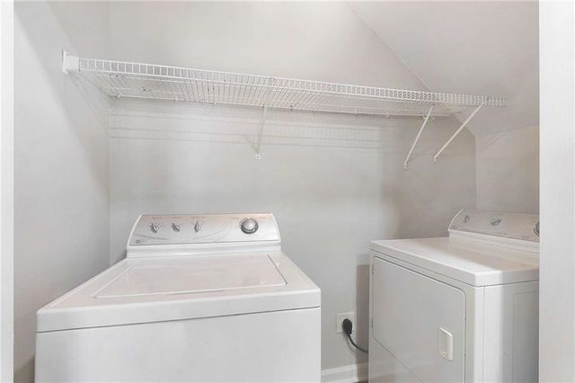 1396 Kennesaw NW Drive B, Atlanta, GA 30318