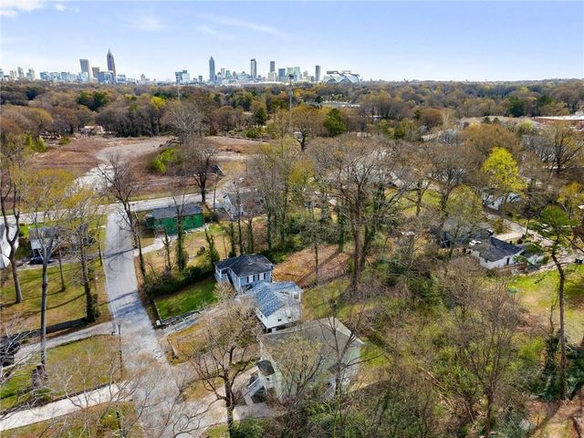 1396 Kennesaw NW Drive B, Atlanta, GA 30318