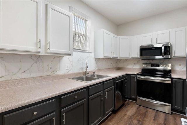 1396 Kennesaw NW Drive B, Atlanta, GA 30318