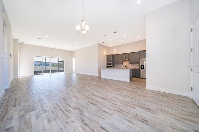 2400 SYMPHONY CIRCLE, St Cloud, FL 34771