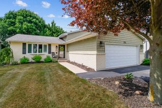 2155 Greenvalley Drive, Crown Point, IN 46307