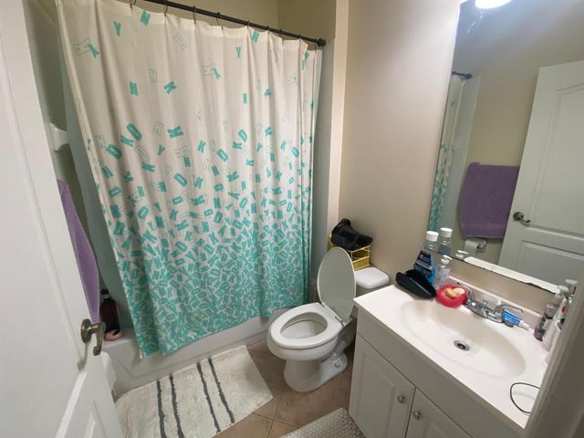 19305 SW 66th Street, Pembroke Pines, FL 33332