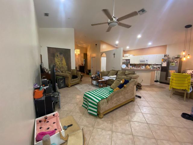 19305 SW 66th Street, Pembroke Pines, FL 33332