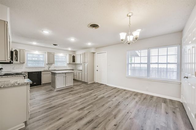 1030 Perkins, Bacliff, TX 77518