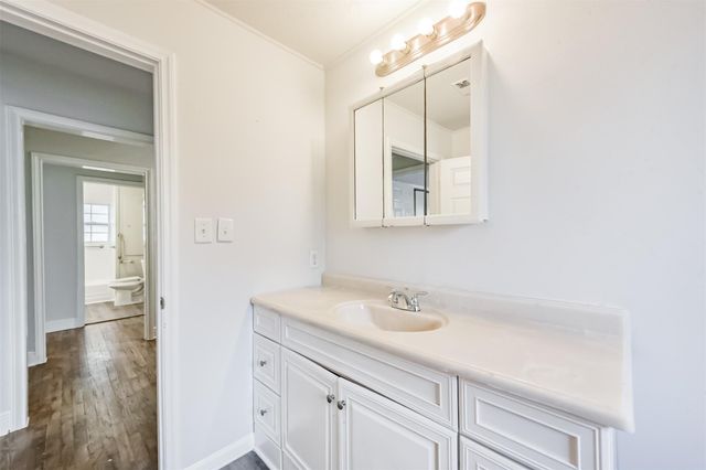 1030 Perkins, Bacliff, TX 77518