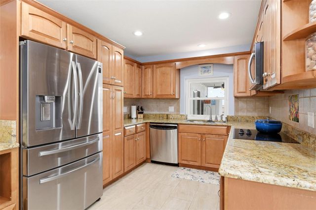 7432 SPARKLING LAKE RD, Orlando, FL 32819