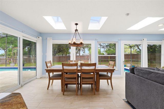 7432 SPARKLING LAKE RD, Orlando, FL 32819