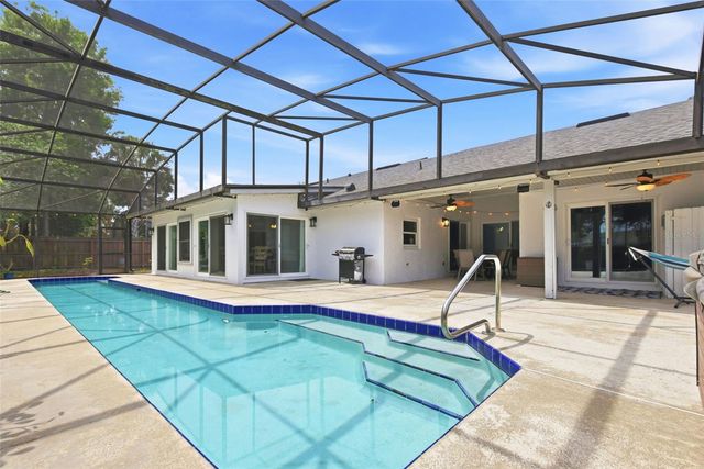 7432 SPARKLING LAKE RD, Orlando, FL 32819