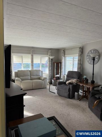 194 Broadmore Av NE, Salem, OR 97301