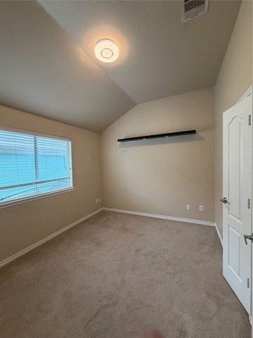 1525 Cherokee Rose Trail, Savannah, TX 76227