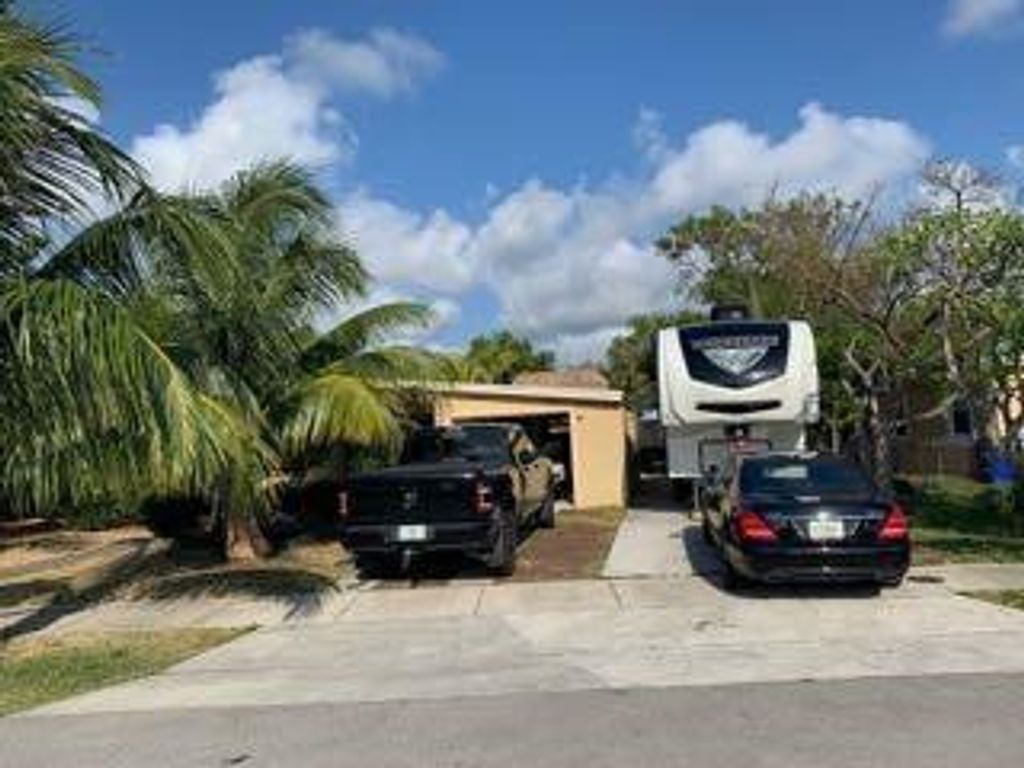 4331 NE 18th Avenue, Pompano Beach, FL 33064