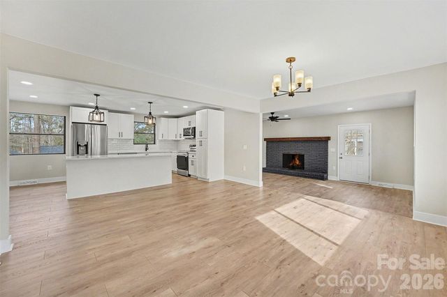 728 Pleasant Avenue, Kannapolis, NC 28081