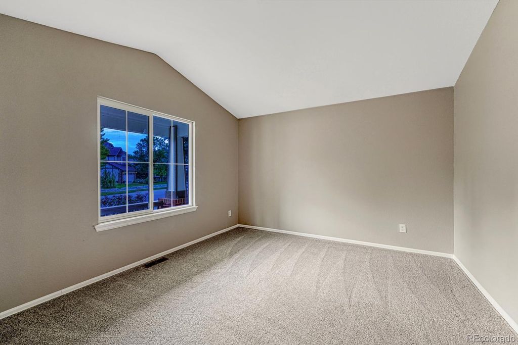 Image 4 of property listing at 7548 Lebrun Court, Lone Tree, CO 80124