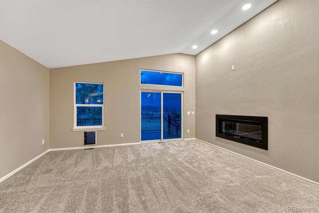 Image 9 of property listing at 7548 Lebrun Court, Lone Tree, CO 80124