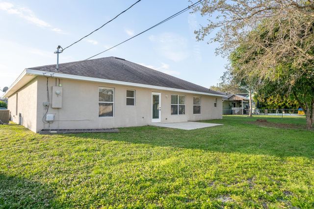 2001 SW Ember Street, Port St Lucie, FL 34953