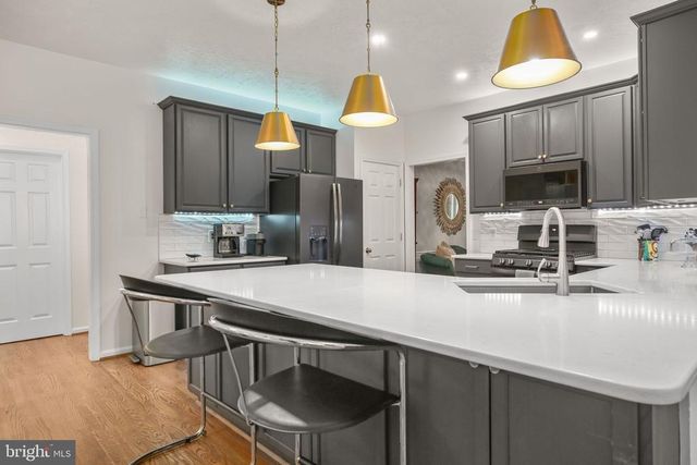 10215 NAPOLEON ST, Fredericksburg, VA 22408