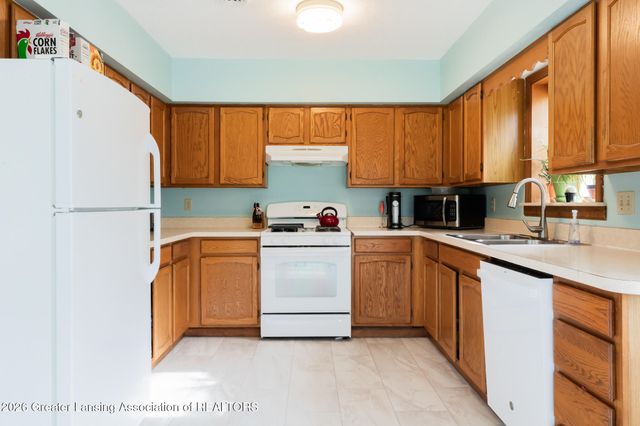 5733 Sleight Road, Bath, MI 48808