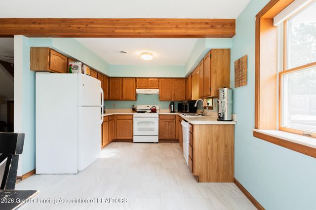5733 Sleight Road, Bath, MI 48808