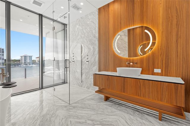 5 Grove Isle Dr S303, Coconut Grove, FL 33133