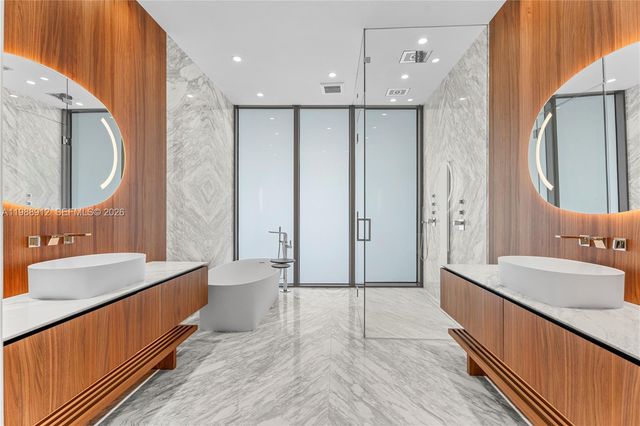 5 Grove Isle Dr S303, Coconut Grove, FL 33133