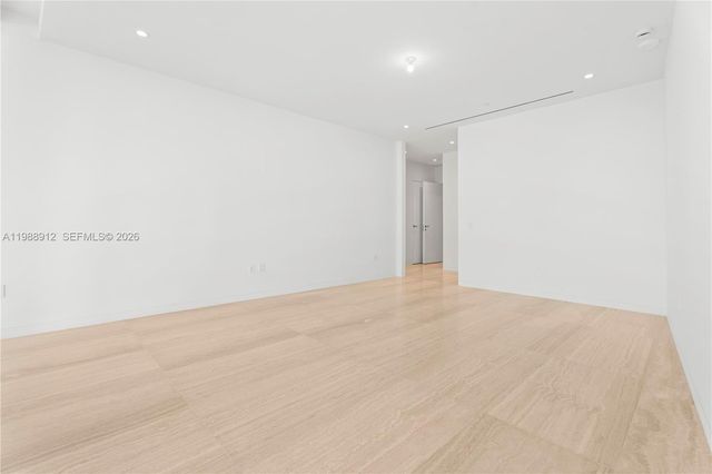 5 Grove Isle Dr S303, Coconut Grove, FL 33133