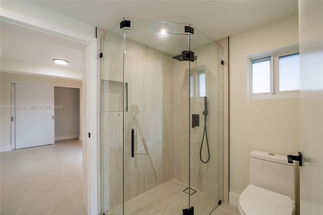 323 NW 104th Ter, Miami, FL 33150