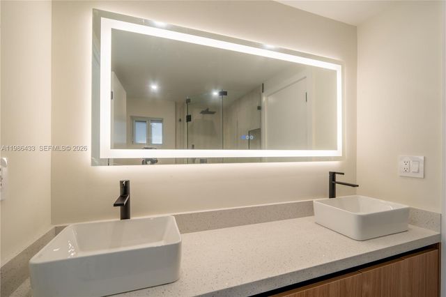 323 NW 104th Ter, Miami, FL 33150