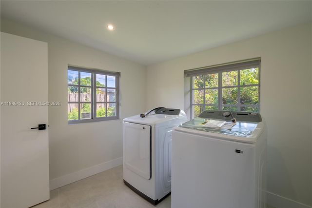 323 NW 104th Ter, Miami, FL 33150