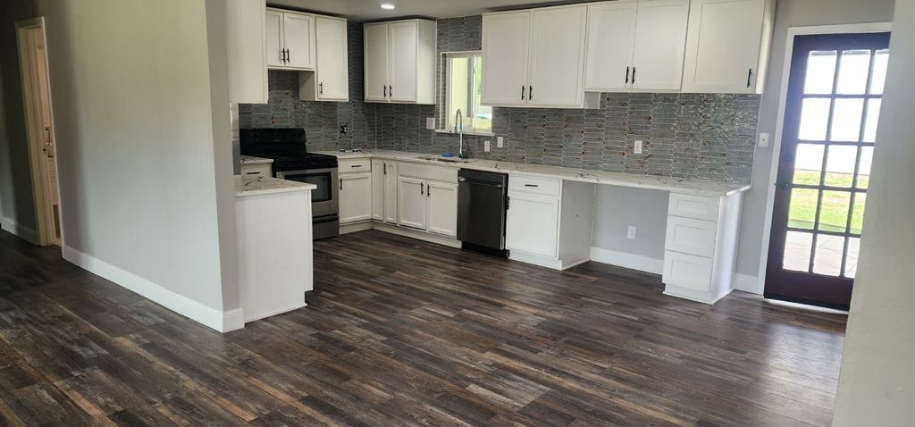 104 Maxwell Road, Hackberry, TX 75036