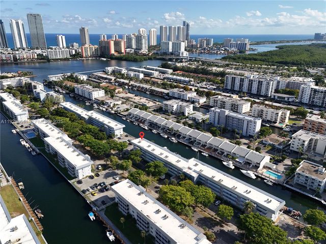 3550 NE 169th St 112, North Miami Beach, FL 33160