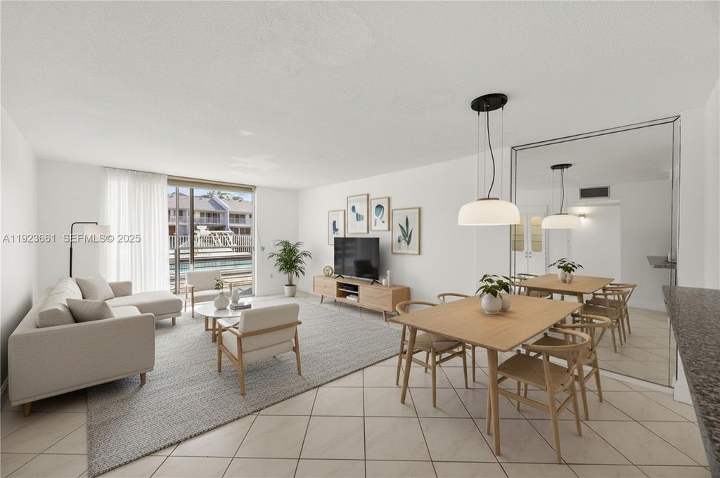 3550 NE 169th St 112, North Miami Beach, FL 33160