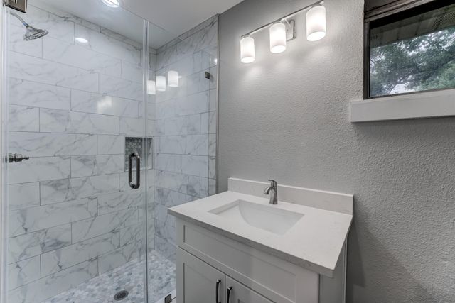 5535 Elm Springs Drive, Houston, TX 77048