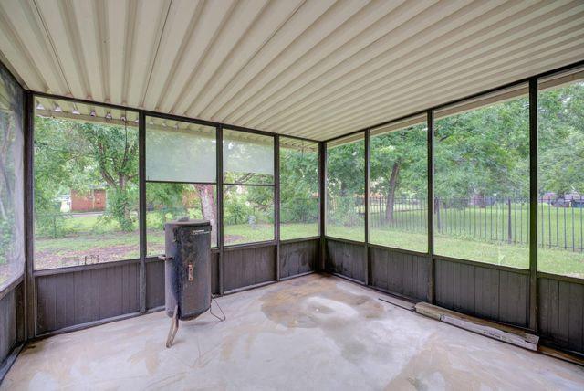 5535 Elm Springs Drive, Houston, TX 77048