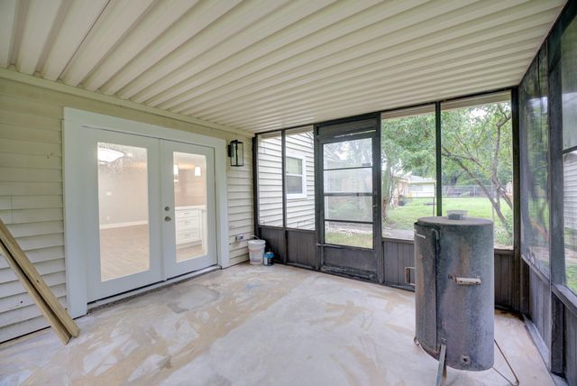 5535 Elm Springs Drive, Houston, TX 77048