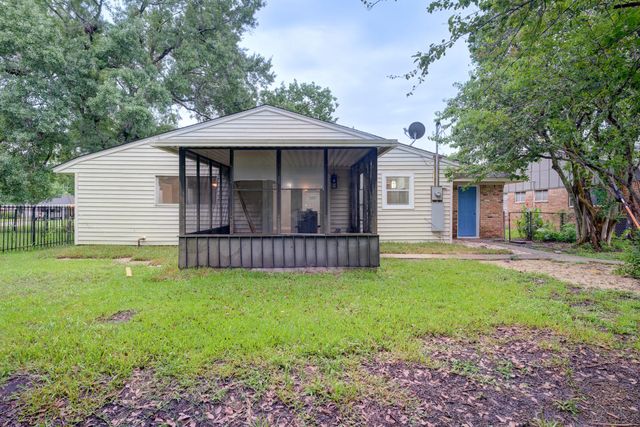 5535 Elm Springs Drive, Houston, TX 77048